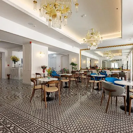 Heritage Santa Lucia Hotel