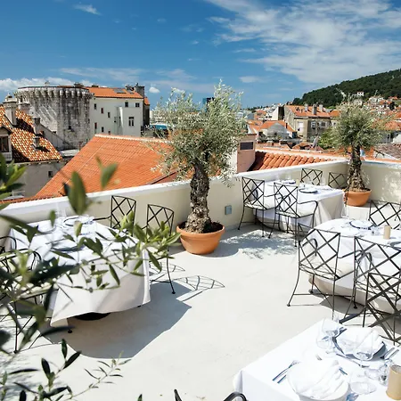 Отель Heritage Santa Lucia 4*