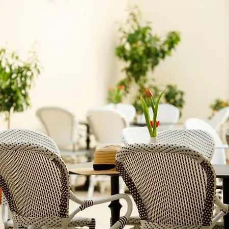 Heritage Santa Lucia 4* سبليت