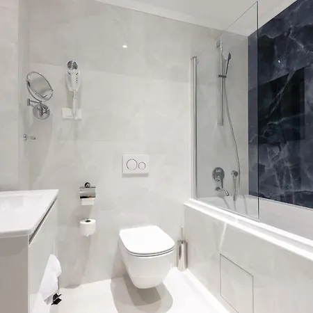Heritage Santa Lucia فندق